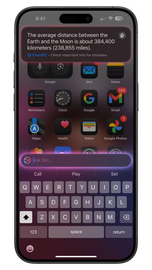 Écran du0027un iPhone affichant une notification sur la distance entre la Terre et la Lune, avec des app