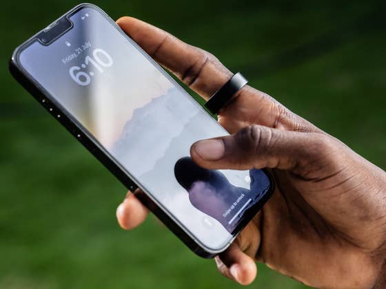 La bague connectée Ultrahuman sait combien d’heures de sommeil il vous faut