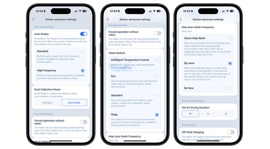 Trois smartphones affichant les paramètres avancés de lu0027Ecovacs Deebot X8 Pro Omni pour la vidange automatique et les méthodes de lavage.
