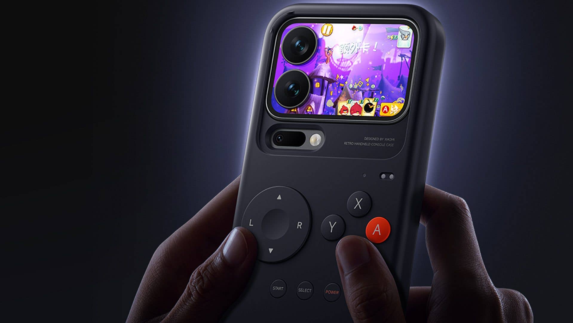 Une main tient un téléphone Xiaomi 17 Pro Max avec une coque de console de jeu, affichant un jeu coloré à l'écran.