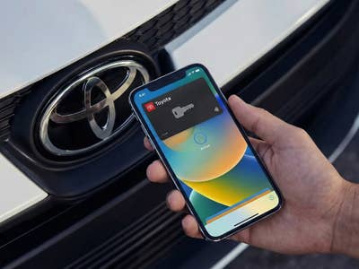 Apple Wallet pour obtenir l'Apple Car Key pour les voitures Toyota