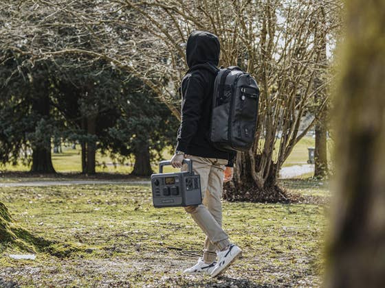 Bluetti AC60: Enfin un générateur solaire portable compact et abordable