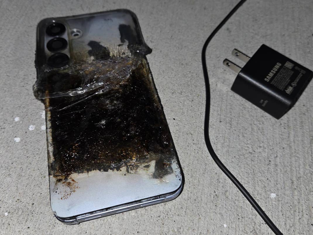 Samsung Galaxy S25+ damaged by fire and explosion caused by battery thermal runaway.