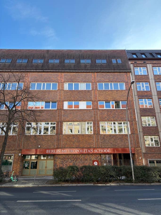 Photo en plein jour avec lu0027Apple iPhone 16e - appareil photo principal 1x