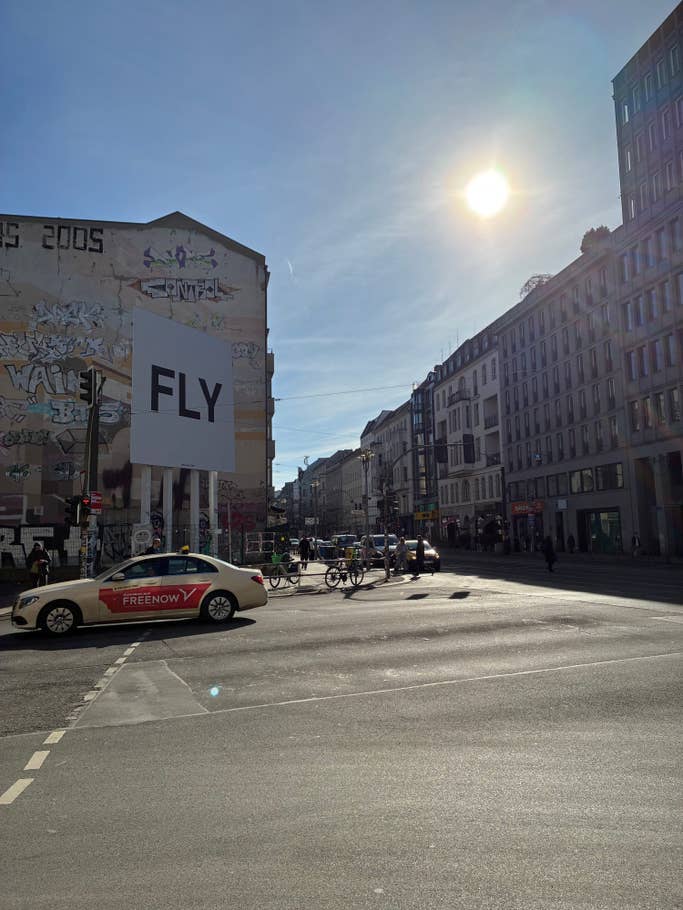 Photo en plein jour avec lu0027Apple iPhone 16e - appareil photo principal 1x