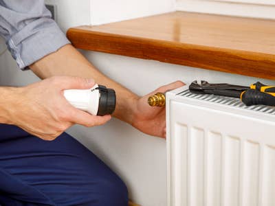 Une erreur de chauffage coûteuse - celui qui ignore cette valeur risque des dommages