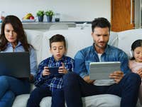 family-devices_03.jpg