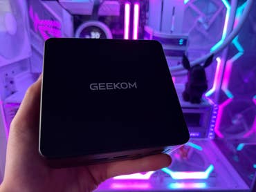 Le GEEKOM IT15 est-il le plus petit PC de jeu ?