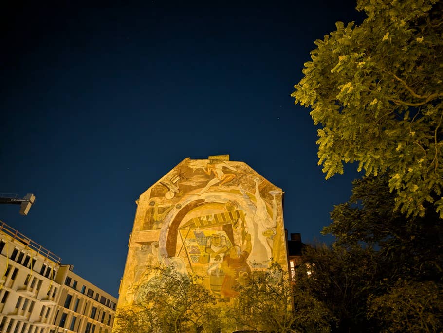 Photo de nuit prise avec le Google Pixel 9 Pro XL.