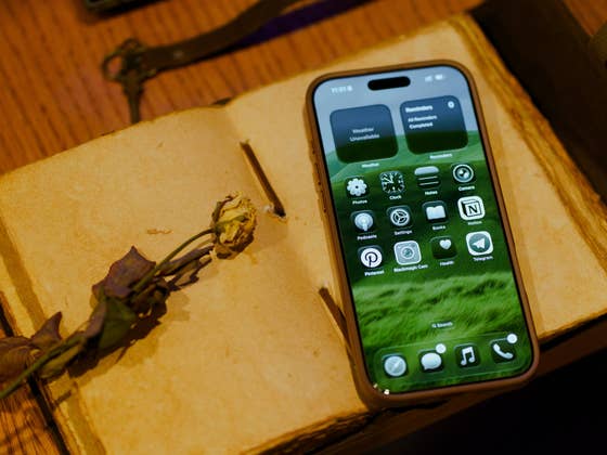 Plus de place ? Voici comment installer iOS 26.3 malgré tout !