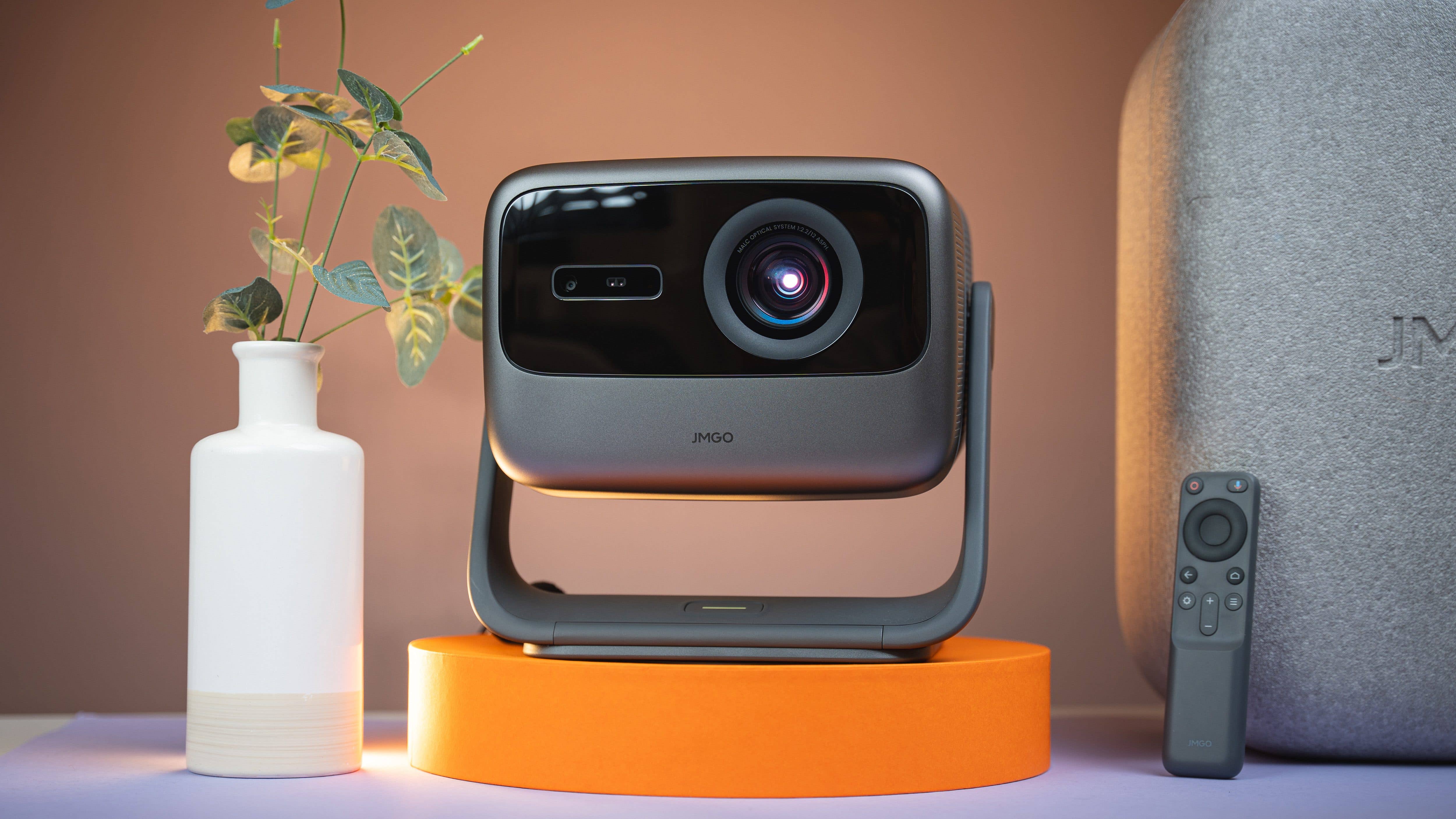 Une vue d'ensemble du JMGO N1 Ultra