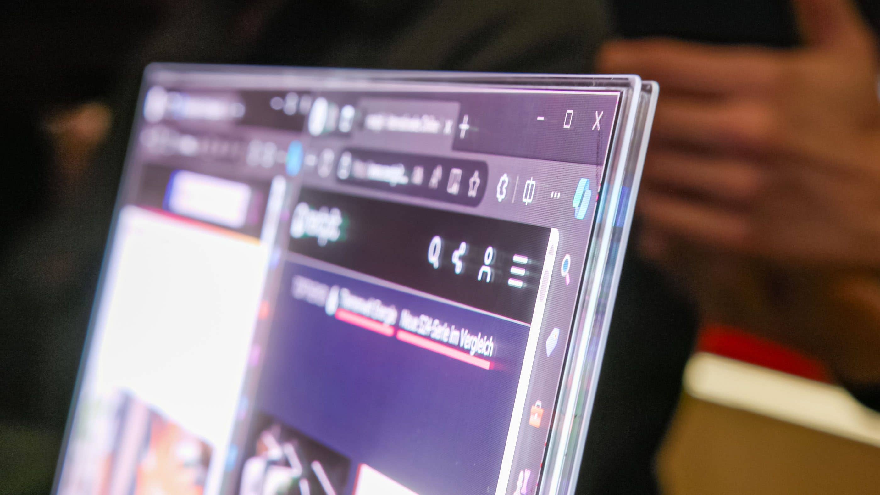 La résolution n'est pas très élevée, mais l'écran est tout de même cool / © nextpit