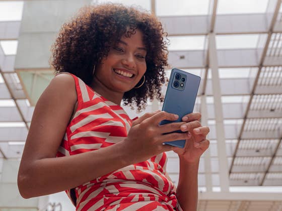 Le Motorola Edge 40 Pro officiel: Un flagship sous Snapdragon 8 Gen 2 &agrave; moins de 1000 euros?