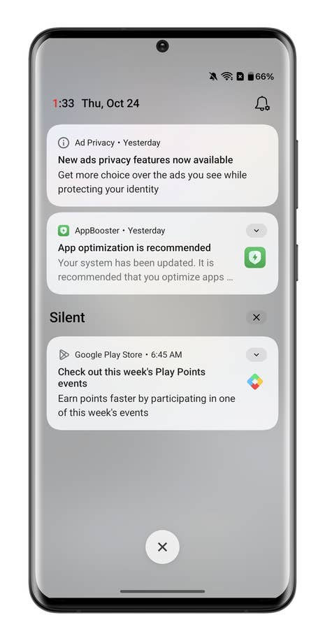 Écran du0027un smartphone OnePlus affichant des notifications et la date.