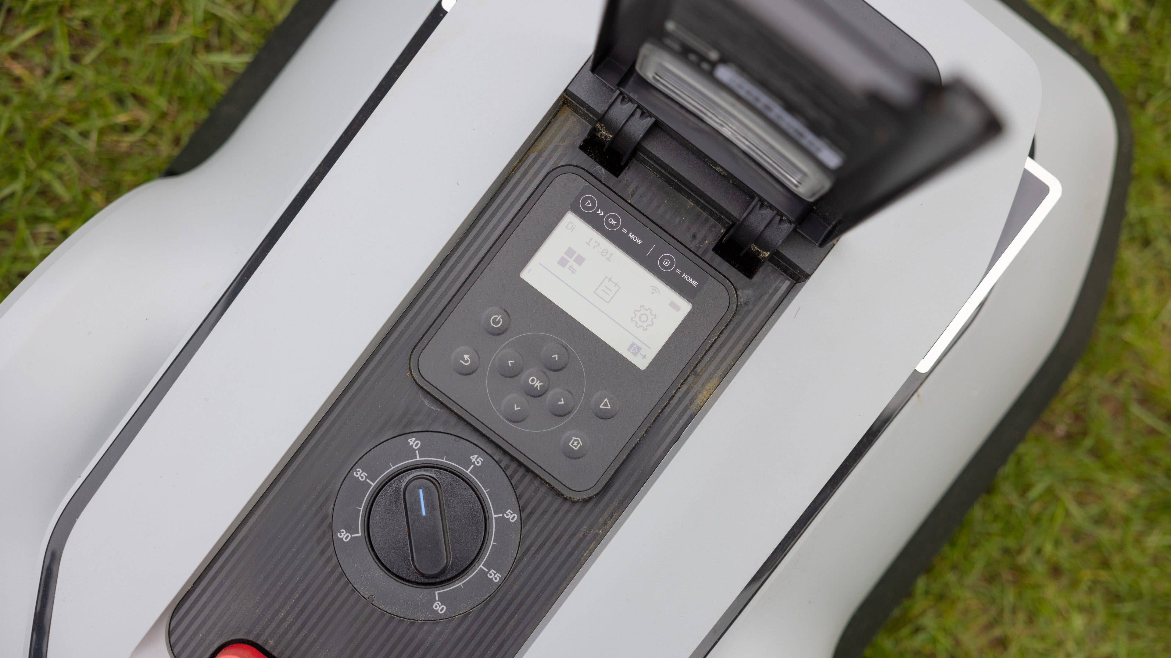 Le dessus de l'Ecovacs Goat G1-800