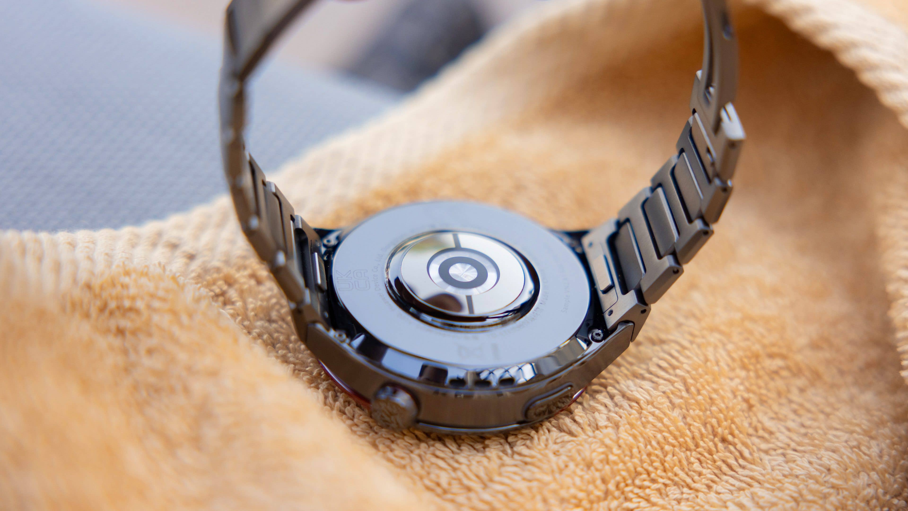 Le dos de la Huawei Watch 4 Pro