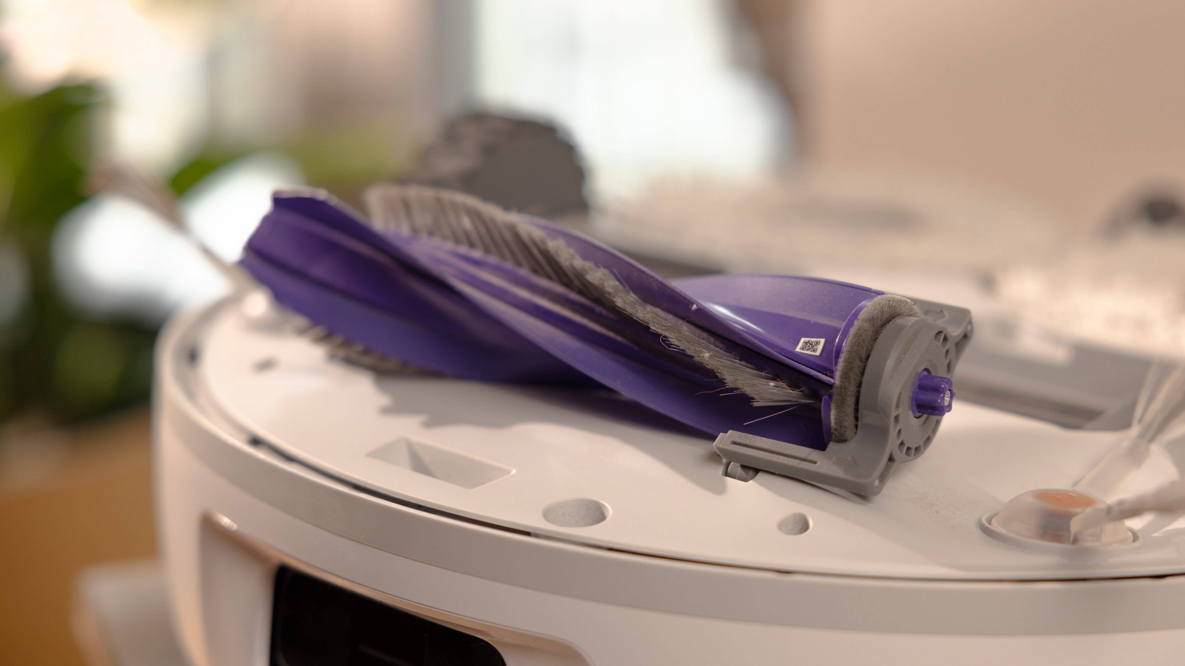 La brosse cylindrique du Narwal Freo X Ultra