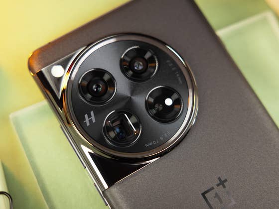 Ce design du OnePlus 13 est très inspiré du Xiaomi 14