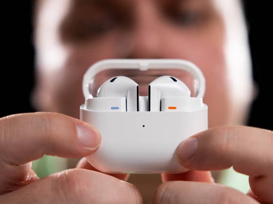 Test des Samsung Galaxy Buds 3: Ce choix de design gâche tout leur potentiel