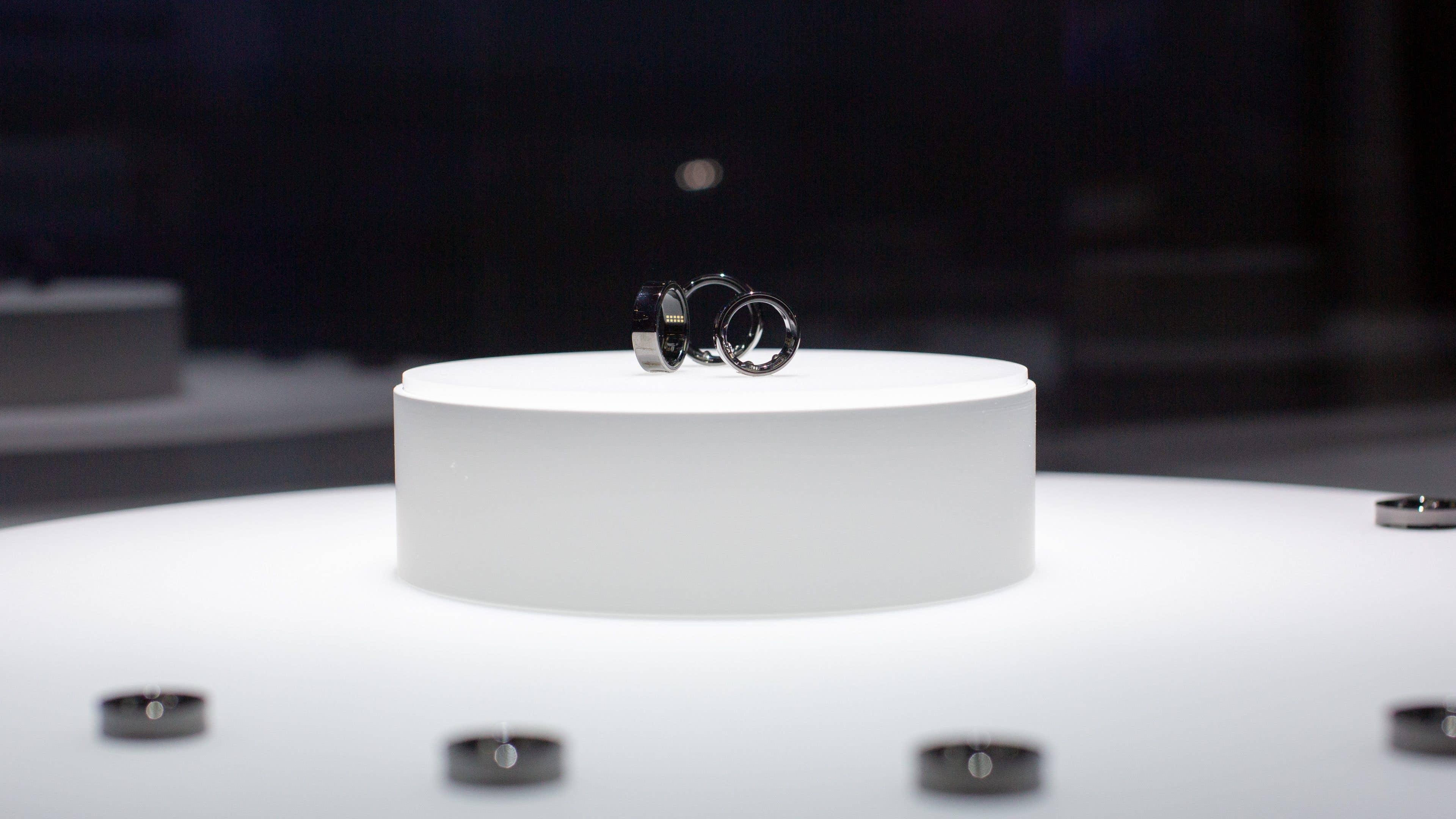 La Galaxy Ring présenté dans son coloris noir