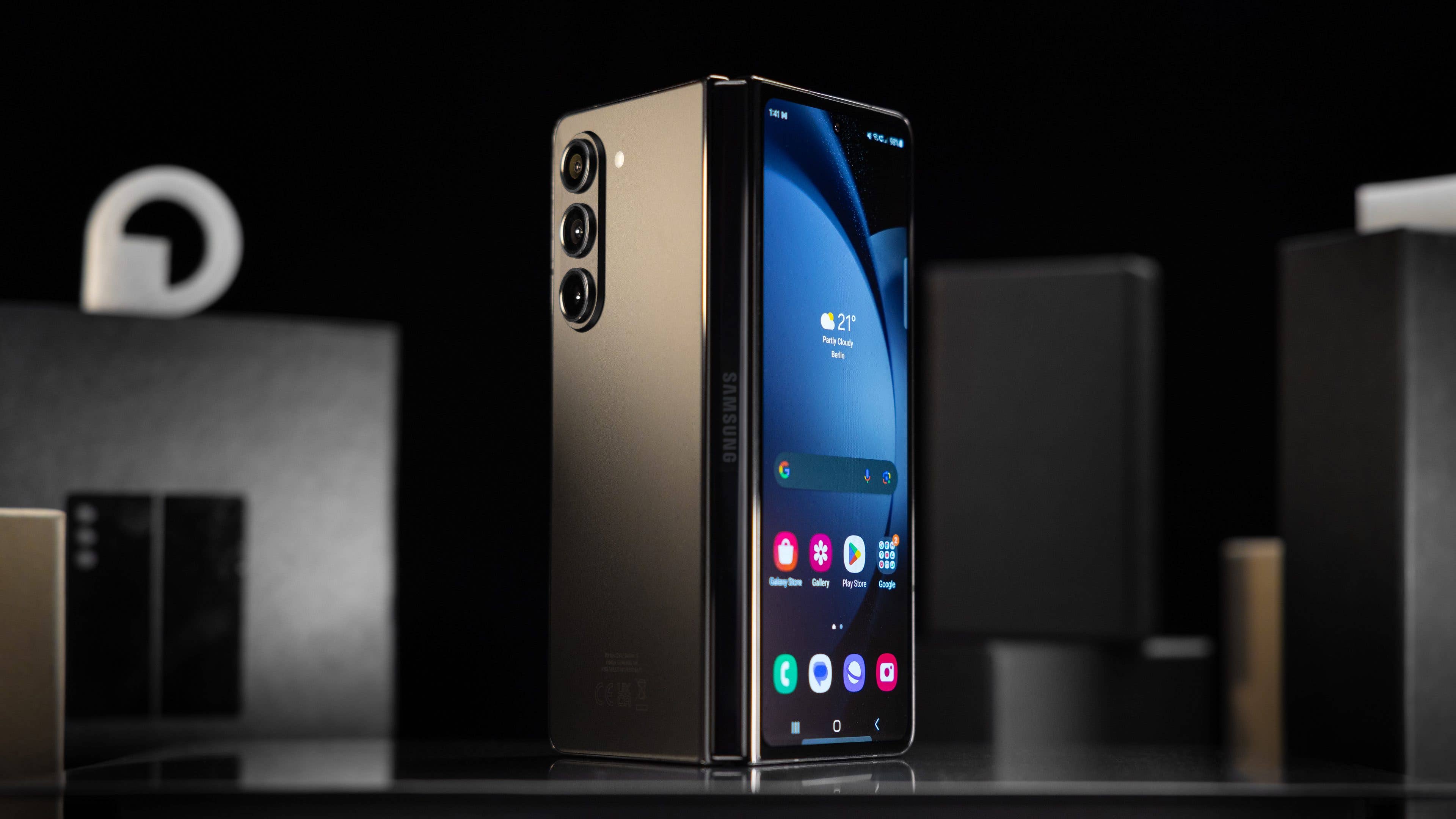 Samsung Galaxy Z Fold 5