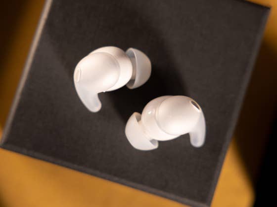 Test des Sony LinkBuds Fit: Confortables, colorés et sans prise de tête