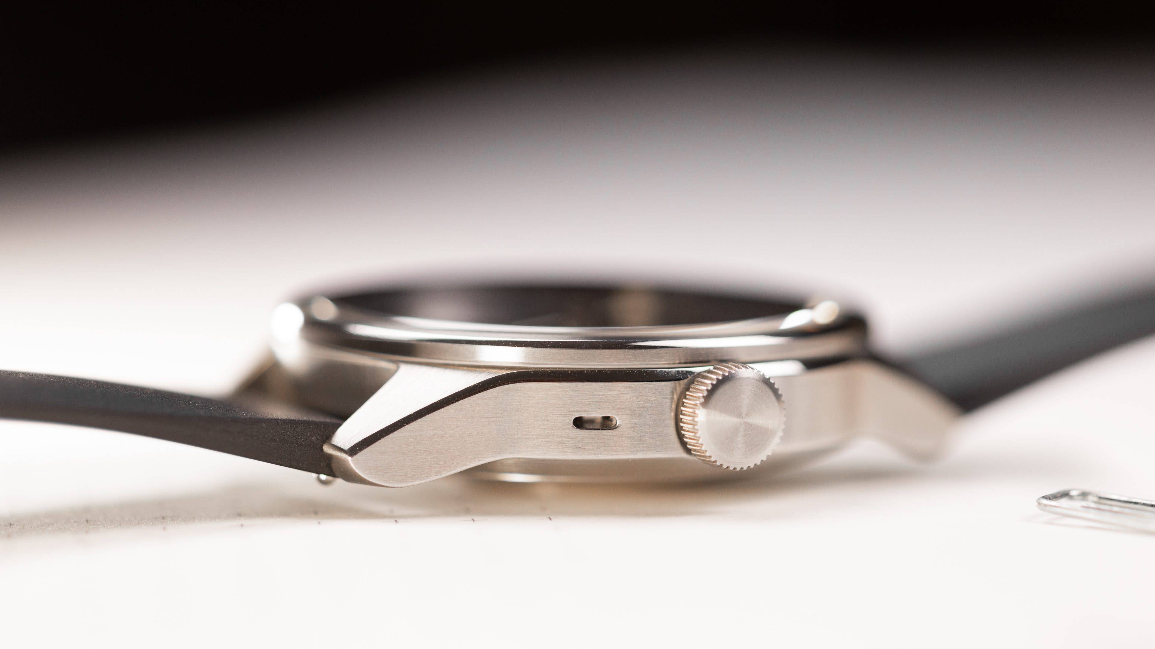 Un aperçu de la couronne numérique de la Withings ScanWatch 2