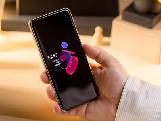 Comment recevoir les mises à jour de HyperOS plus vite sur votre smartphone Xiaomi