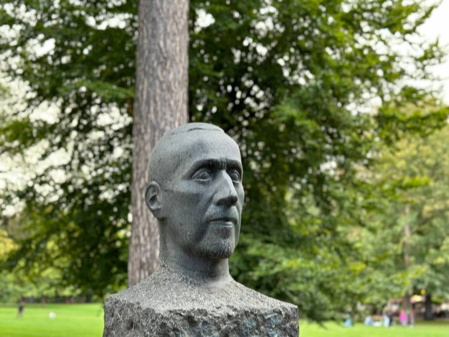 Apple iPhone 14 Pro Max test photo