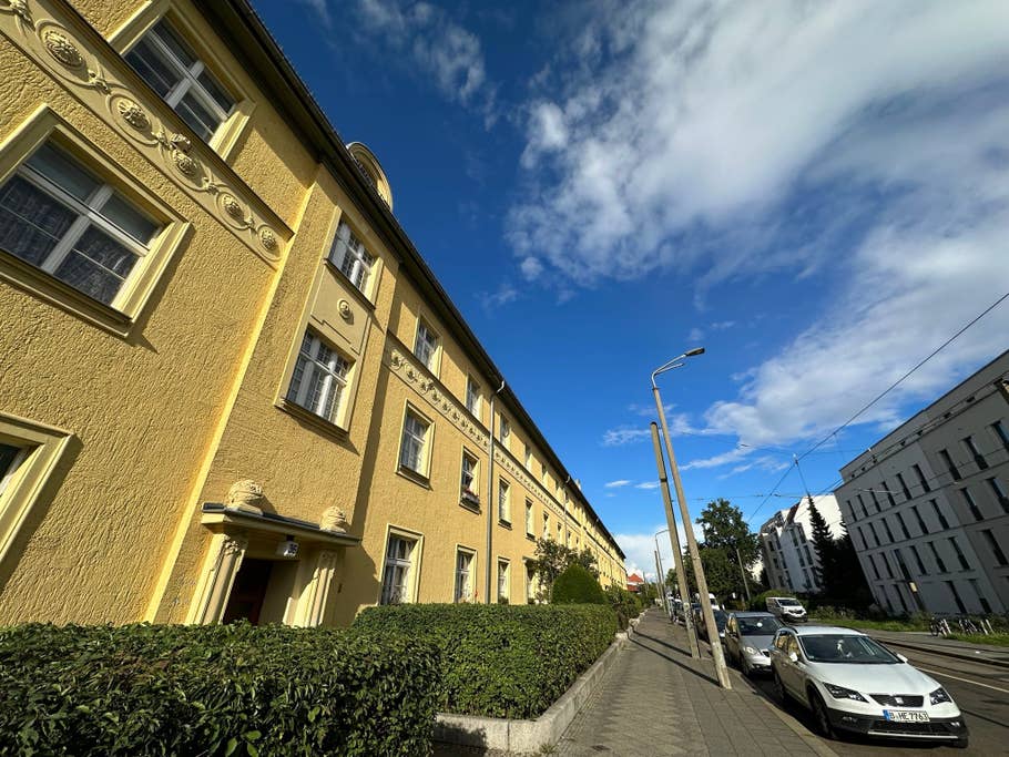 Apple iPhone 14 Pro Max test photo