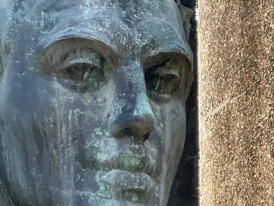 Apple iPhone 14 Pro Max test photo