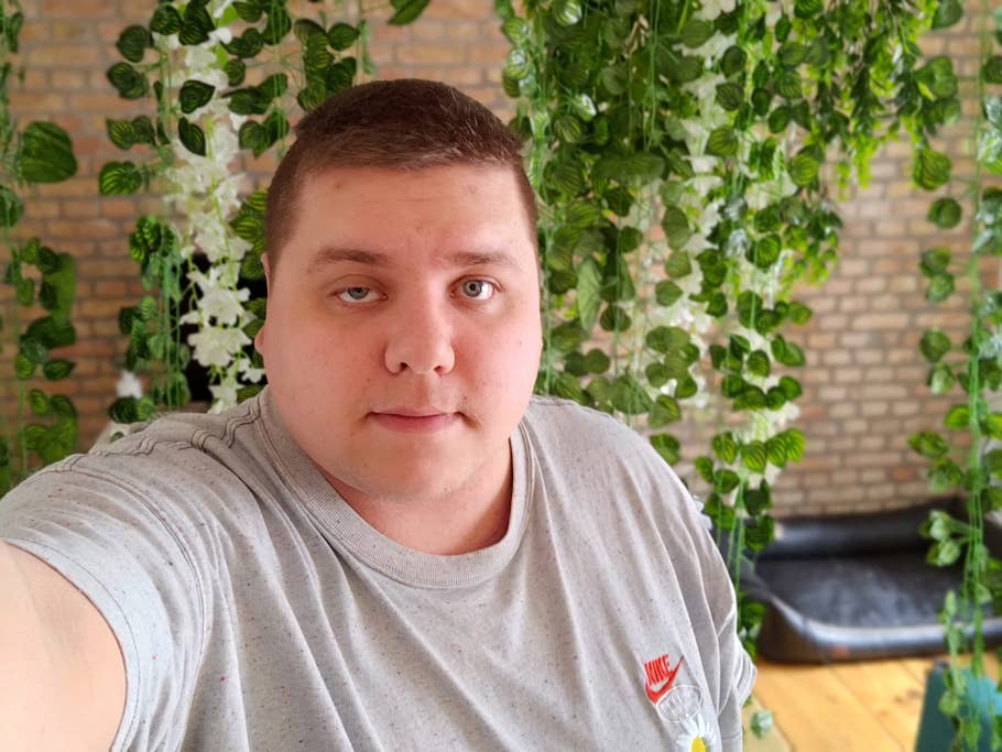 Asus ROG Phone 6 Pro Test Photo