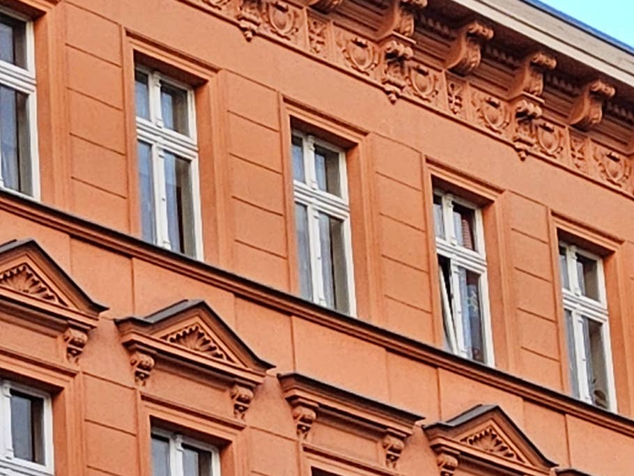 Photo prise de jour avec lu0027objectif principal de la Samsung Galaxy Tab S9 Ultra en zoom x8