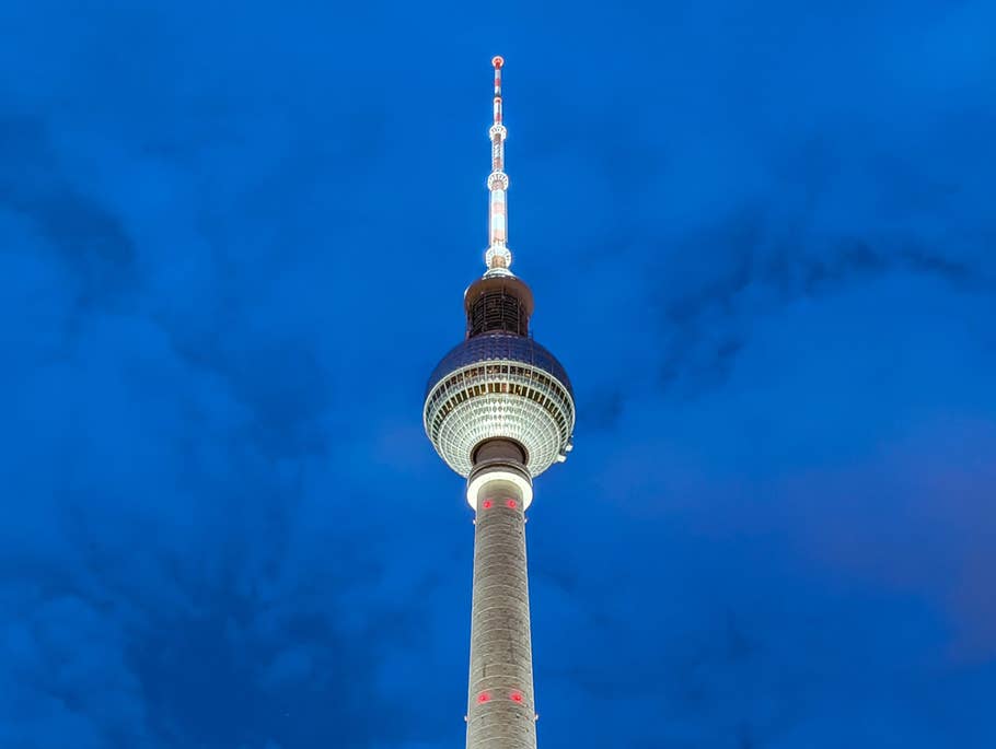 Photo de nuit prise avec le Nothing Phone (2a)