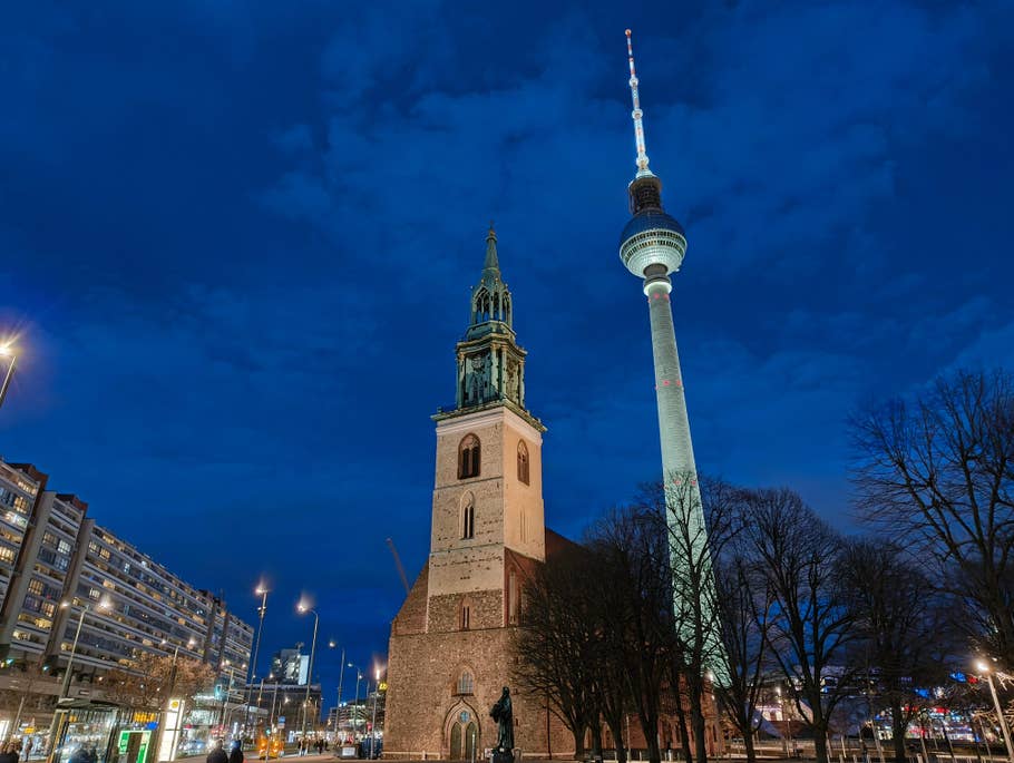 Photo de nuit prise avec le Nothing Phone (2a)