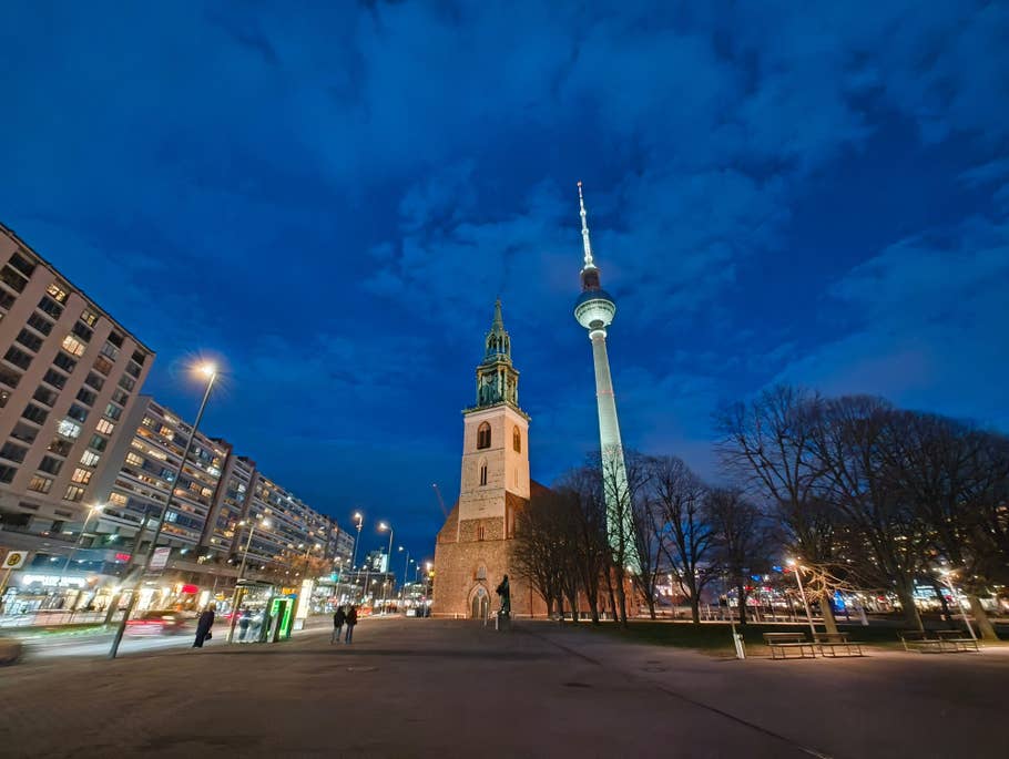 Photo de nuit prise avec le Nothing Phone (2a)