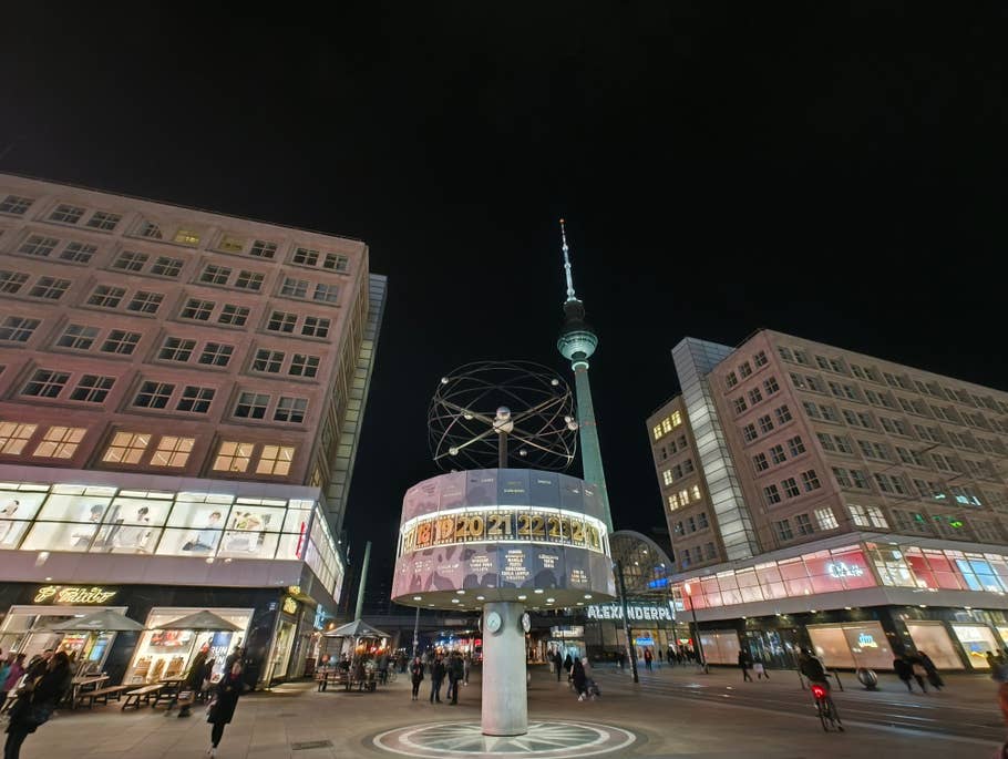 Photo de nuit prise avec le Nothing Phone (2a)