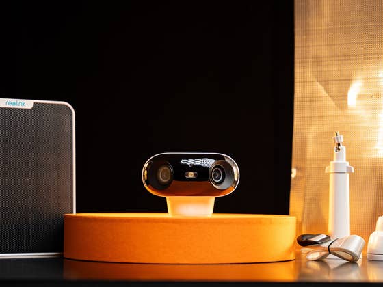 Test de la Reolink Argus 4 Pro: Une cam&eacute;ra de surveillance solaire mais pas stellaire