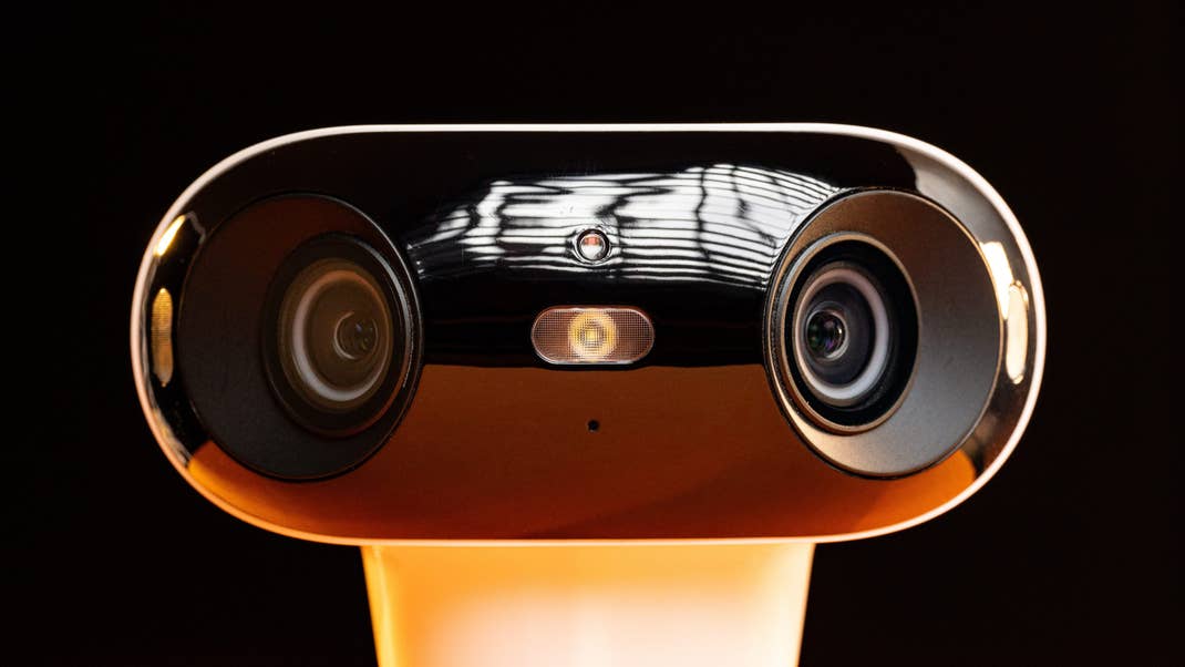 Les deux objectifs de la caméra de surveillance connectée Reolink Argus 4 Pro. Les deux objectifs de la caméra de surveillance connectée Reolink Argus 4 Pro.