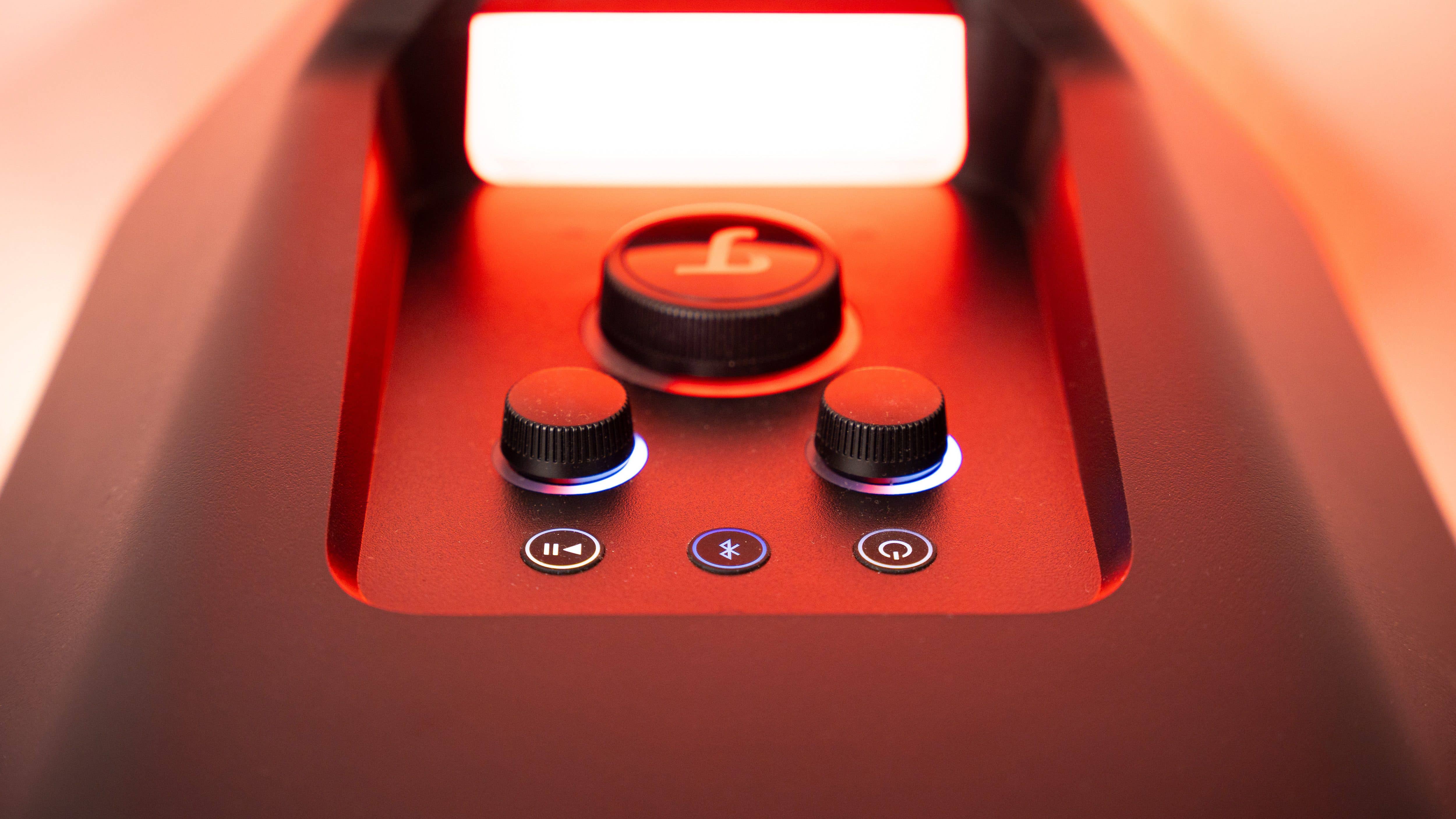 Les boutons de contrôle de la Teufel Rockster Air 2