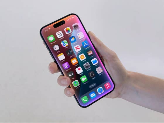 Apple pourrait créer une grosse désillusion avec la sortie du Siri boosté par l’IA