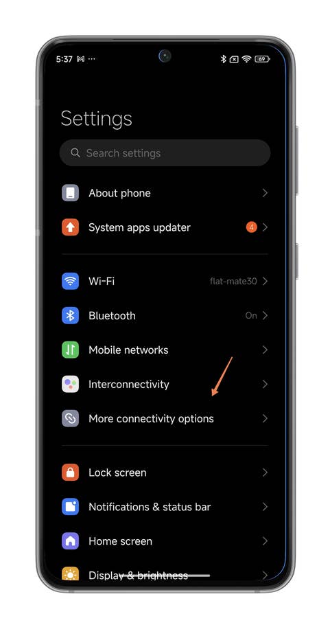 Captures du0027écran de HyperOS montrant comment diffuser lu0027écran de votre smartphone Xiaomi