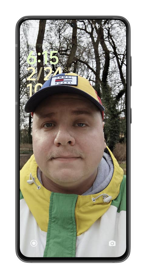 Capture du0027écran de HyperOS sur le Xiaomi 14 montrant comment personnaliser lu0027écran de verrouillage