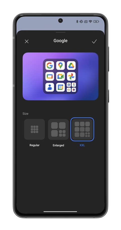Capture du0027écran de la création du0027un dossier du0027applications XXL sur lu0027écran du0027accueil HyperOS du Xiaomi 14
