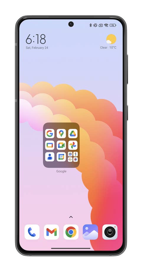 Capture du0027écran de la création du0027un dossier du0027applications XXL sur lu0027écran du0027accueil HyperOS du Xiaomi 14
